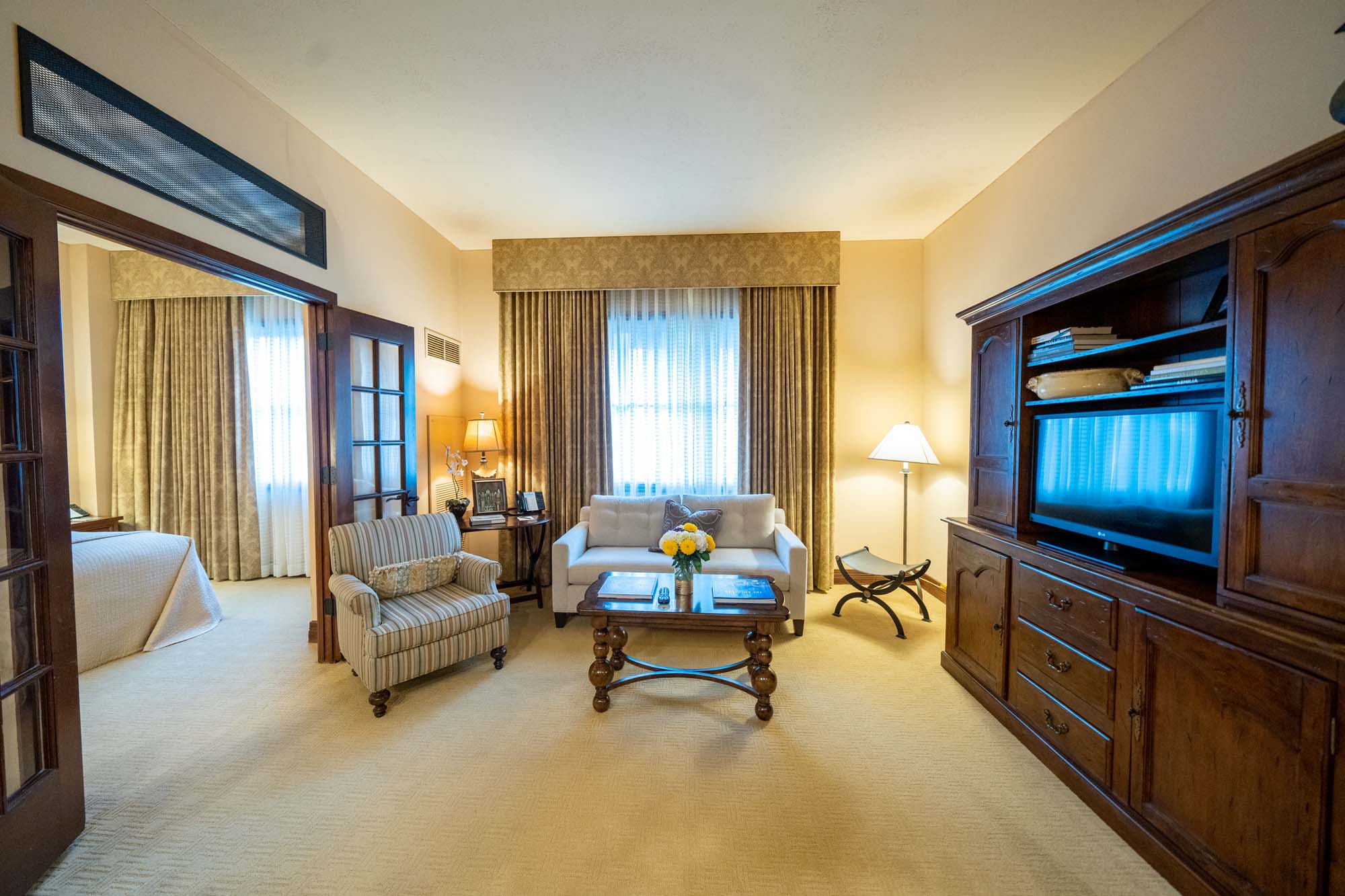 Traditional Junior Suite